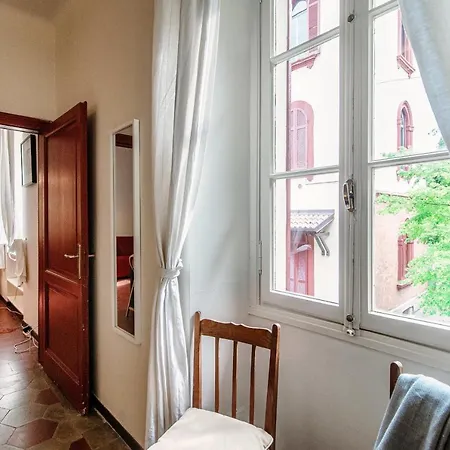 Altido Cosy 2bed Apt With Garden And Parking アパート *