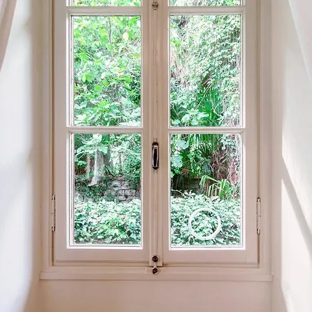 Altido Cosy 2bed Apt With Garden And Parking * チェルノッビオ